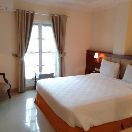 Le Semar Hotel Karawaci Dahung Екстер'єр фото