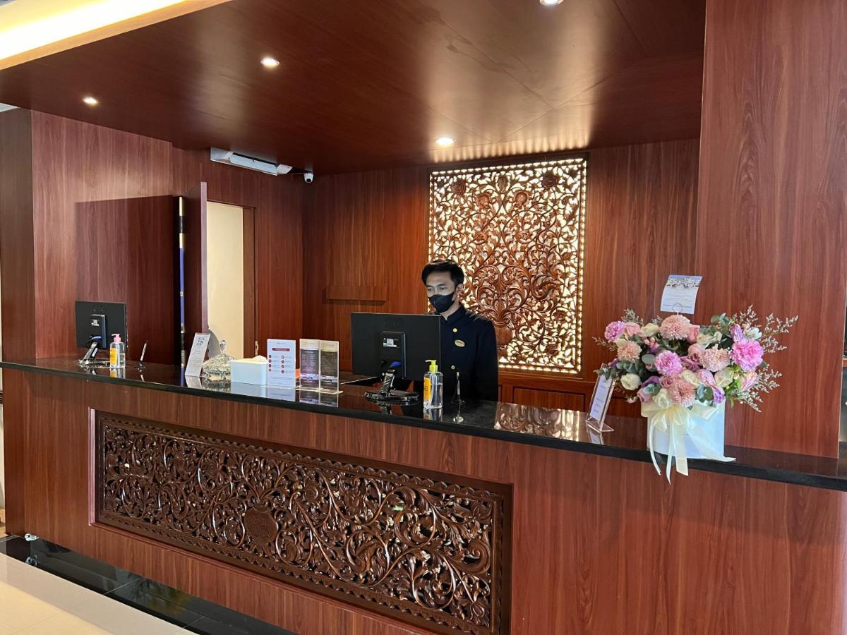 Le Semar Hotel Karawaci Dahung Екстер'єр фото
